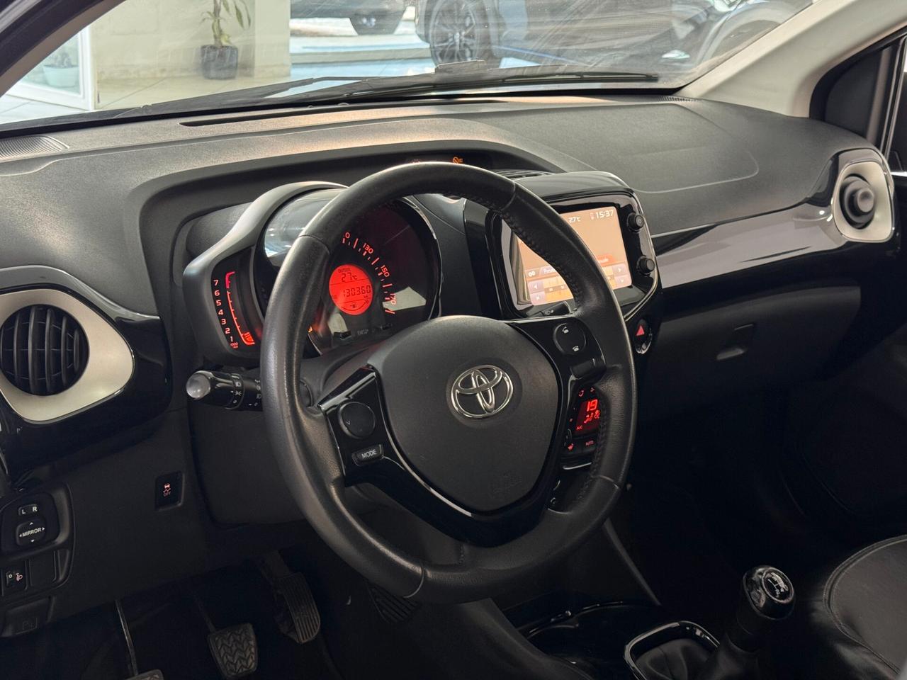 Toyota Aygo 1.0 VVT-i 69 CV 5 porte x-clusiv