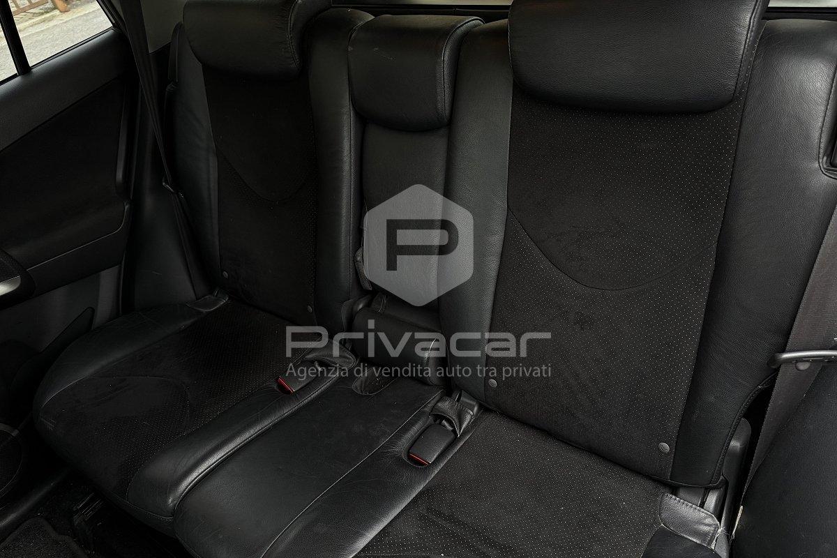 TOYOTA RAV4 Crossover 2.2 D-4D 150 CV DPF Exclusive