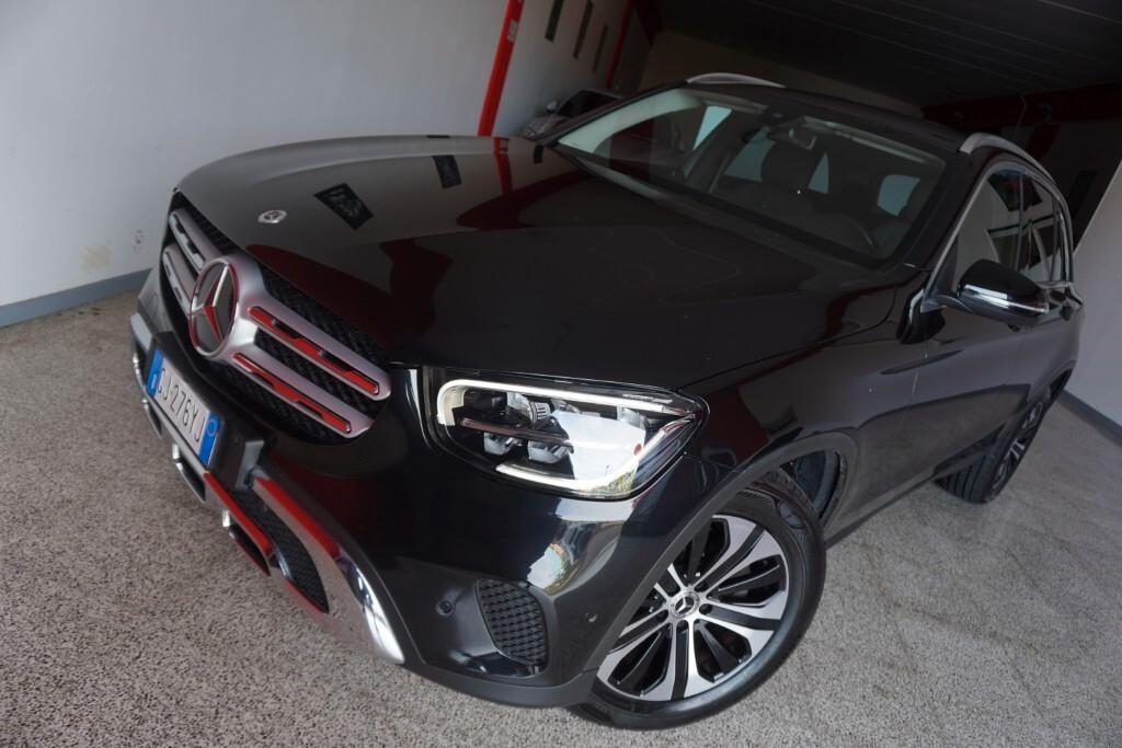 MERCEDES-BENZ GLC 220D 190CV AUTOMATIC 4MATIC BUSINESS EXTRA ( FARI LED - CRUISE - NAVI - PARK ASSIST - TELECAMERA POST. - CERCHI 18 )