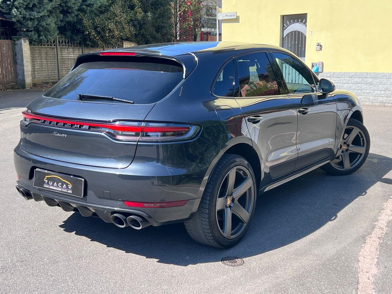 Porsche Macan 2.0 #10291