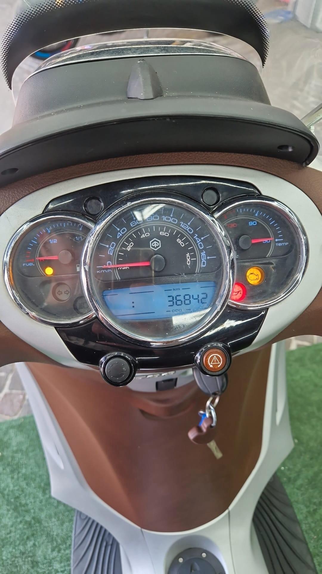 Piaggio Beverly 300