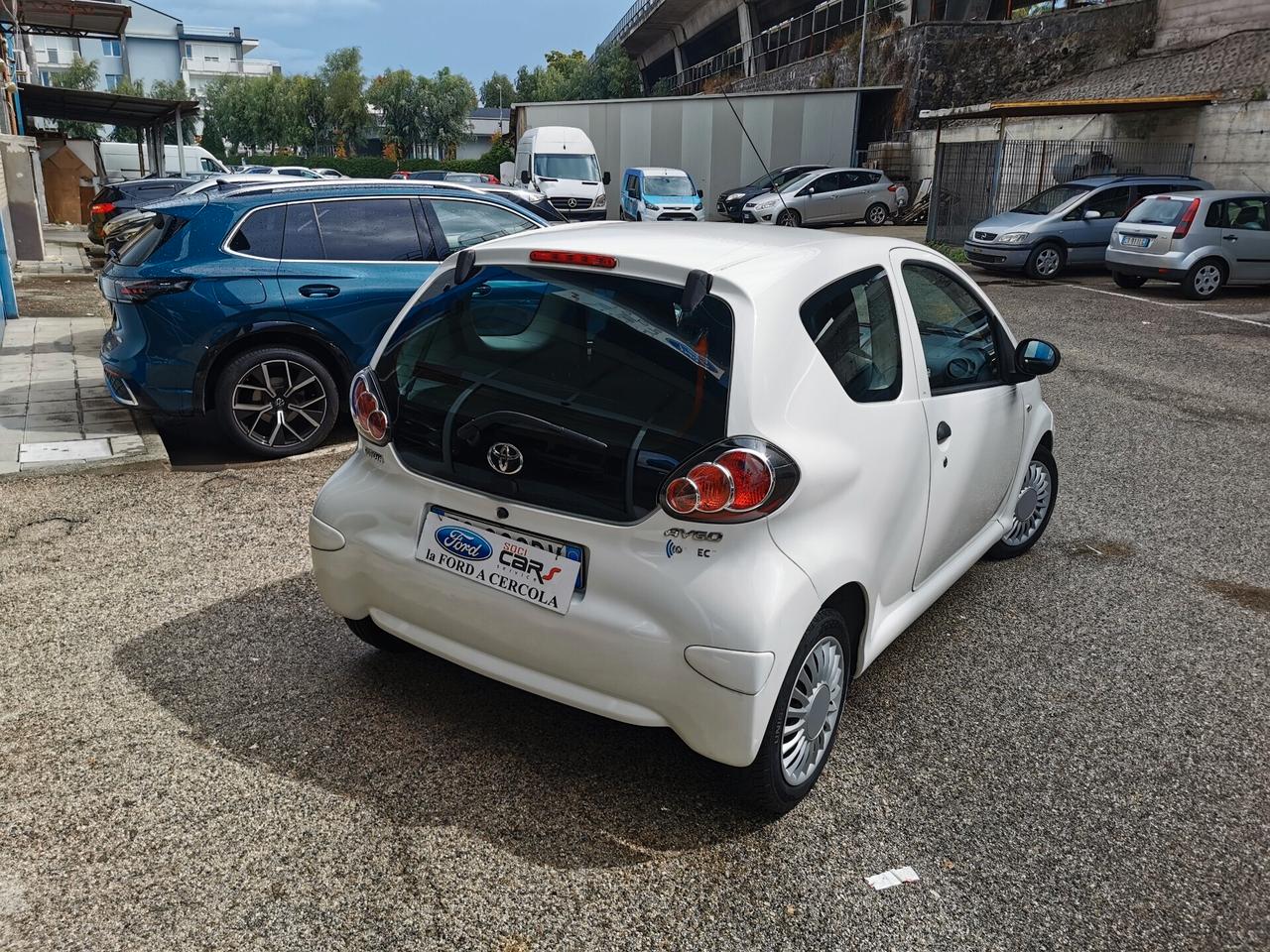 Toyota Aygo 1.0 12V VVT-i 3 porte Now Connect