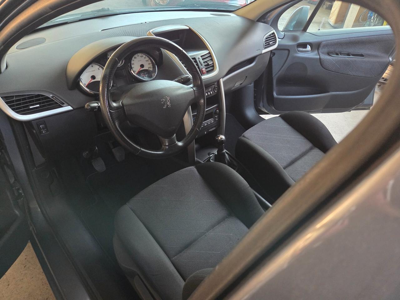 Peugeot 207 1.4 Benzina, ok neopatentati, Garanzia! 2009