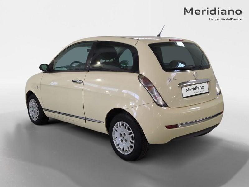 Lancia Ypsilon 1.2 69 cv Silver