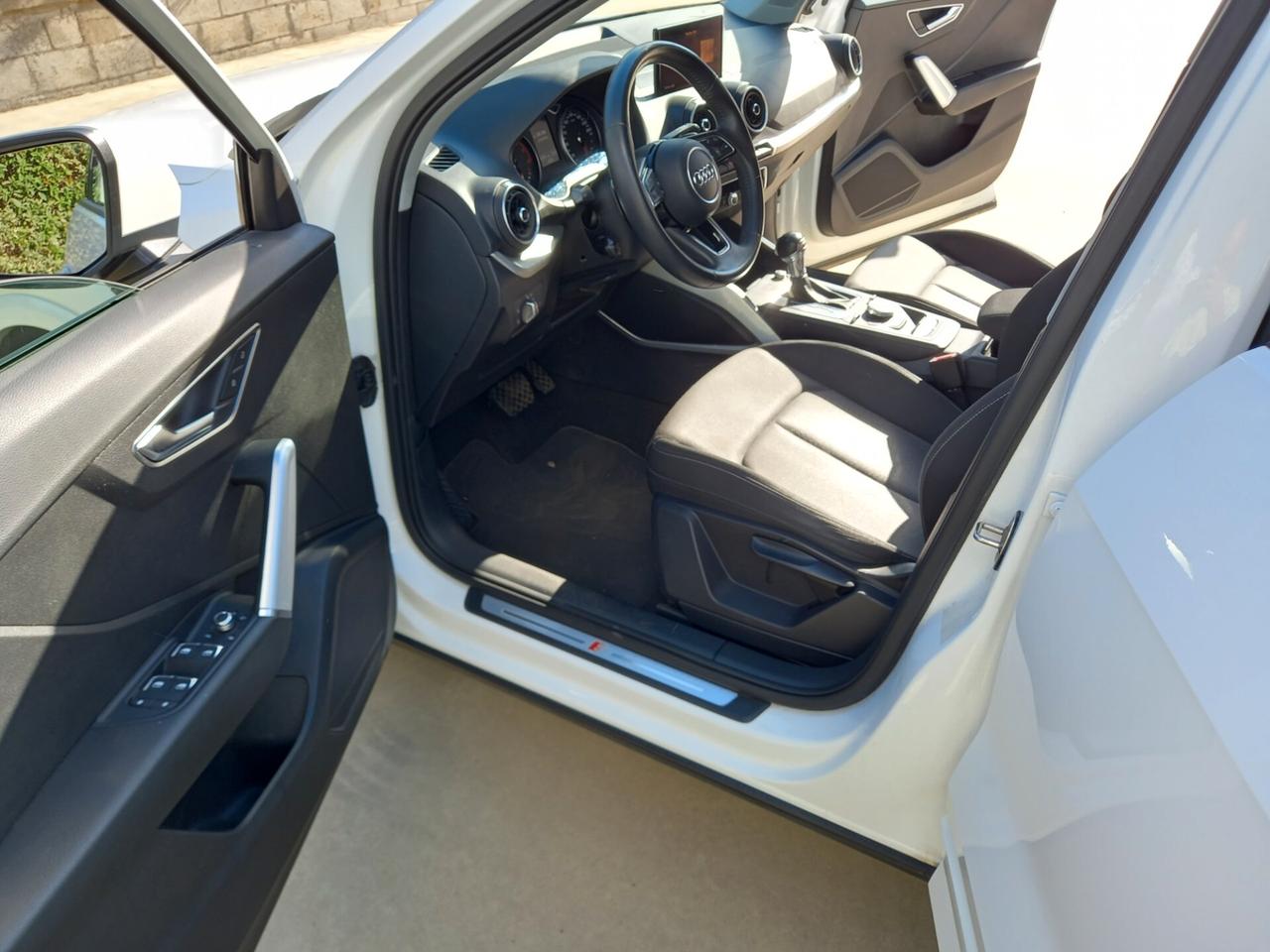 Audi Q2 30 TFSI S tronic line Edition