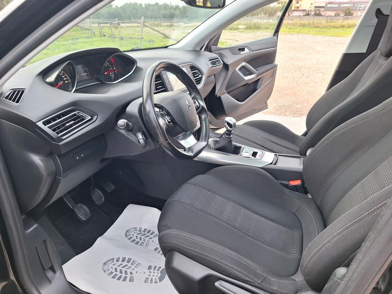 Peugeot 308 1.6 HDi 120 Allure NAVI TETTO CAMERA