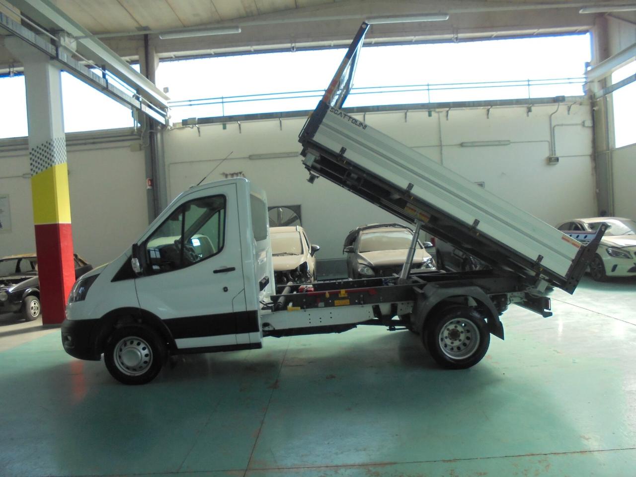 Ford Transit 350 2.0 TDCi RIBALTABILE TRILATERALE