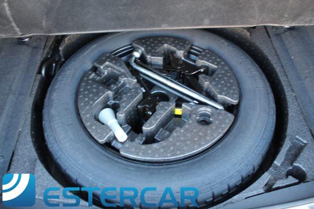 LAND ROVER Range Rover Evoque 2.0D I4 150CV R-Dynamic S