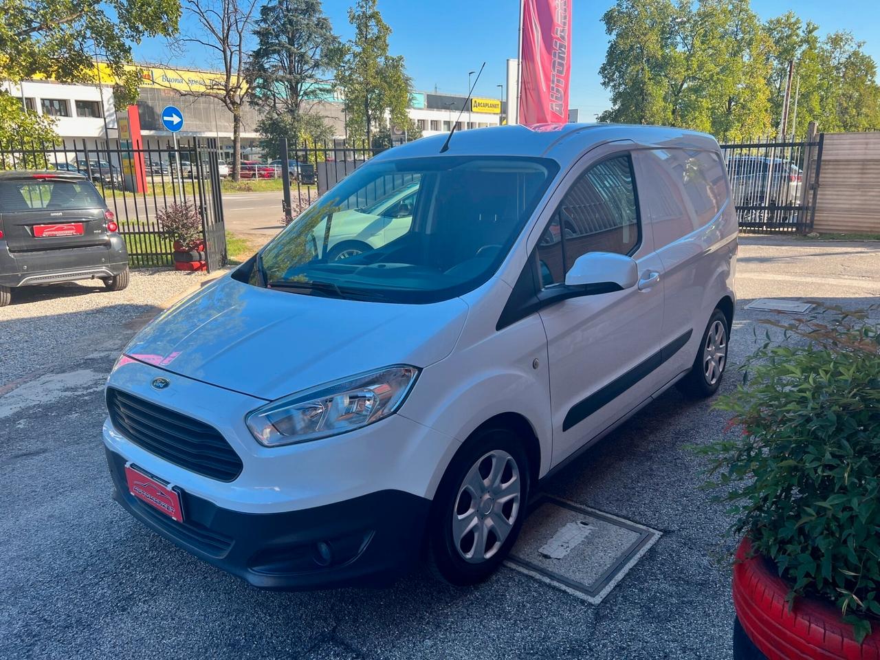 Ford Transit Courier 1.5 TDCI 75CV