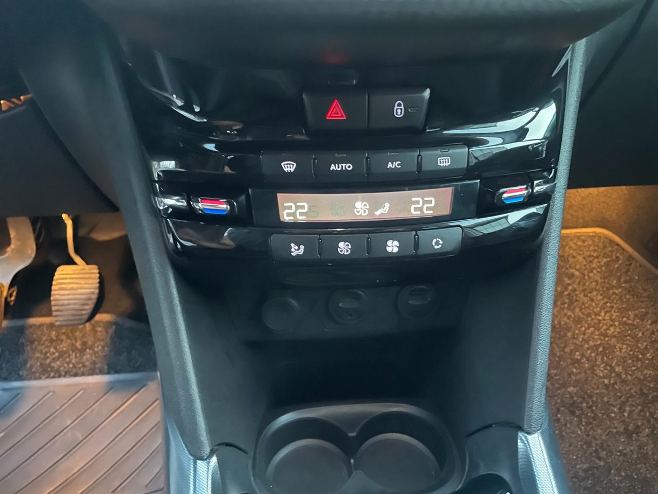 Peugeot 2008 1.6 e-HDi 92 CV Stop&Start Allure NAVI+CLIMA AUTO+PACK LUCI