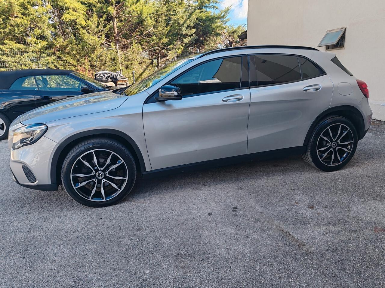 Mercedes-benz GLA 220d Automatic 4Matic Sport