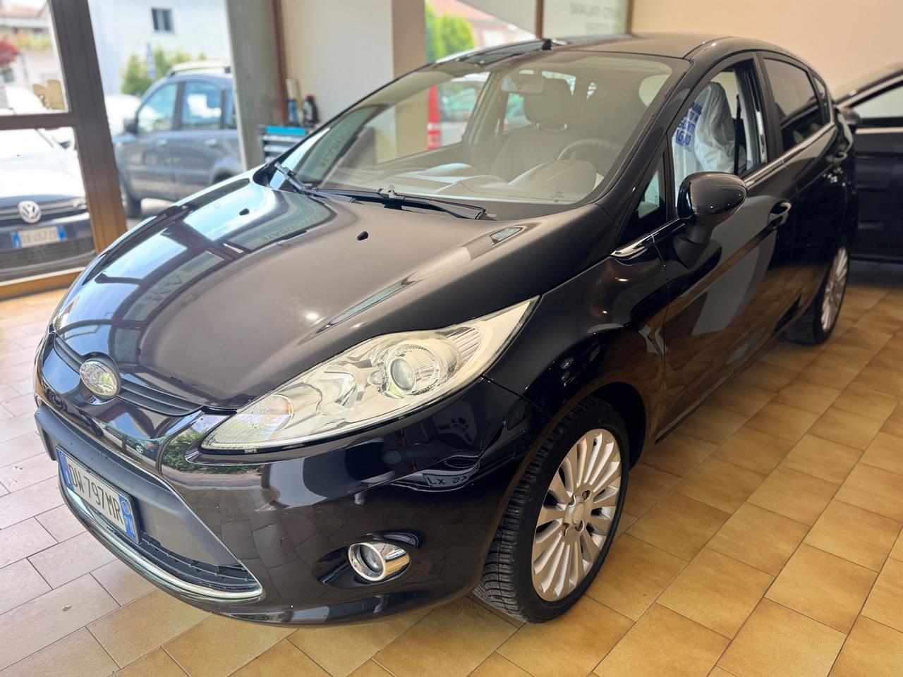 Ford Fiesta 1.4 TDCi 68CV 5 porte Titanium