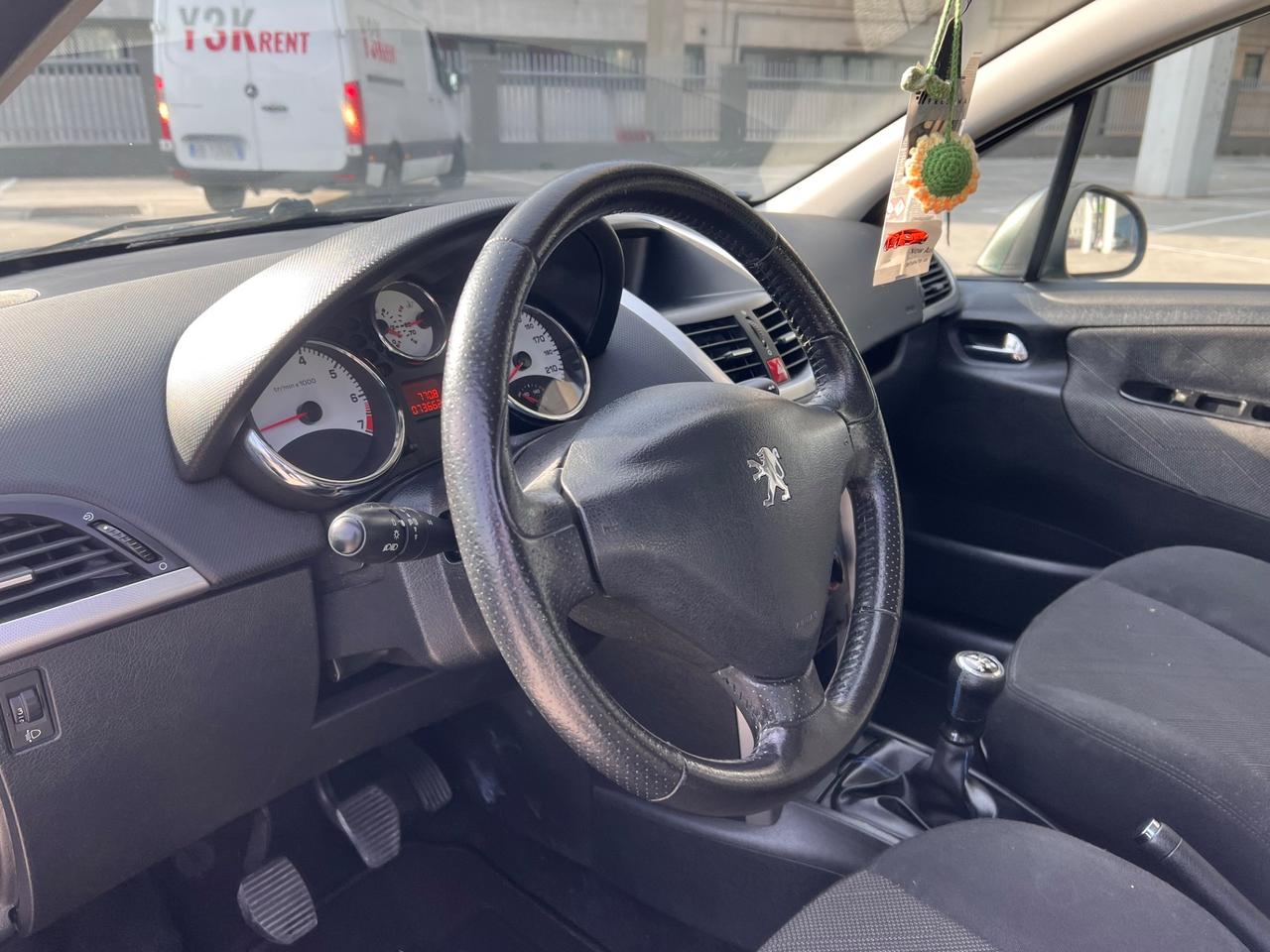 Peugeot 207 1.4 88CV 5p. X Line unico pro con soldi 72 mila km