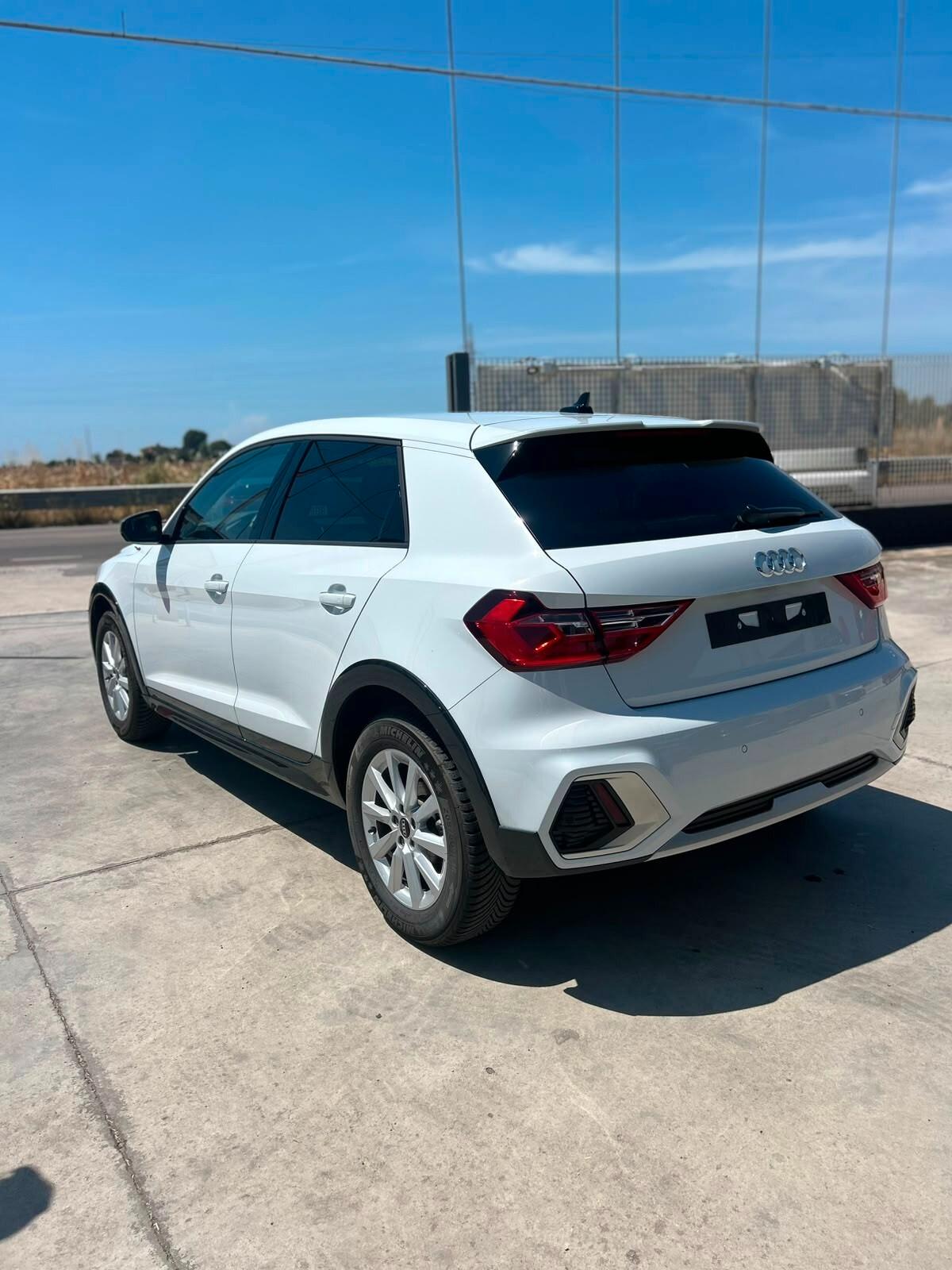 Audi A1 allstreet 30 TFSI S tronic Business