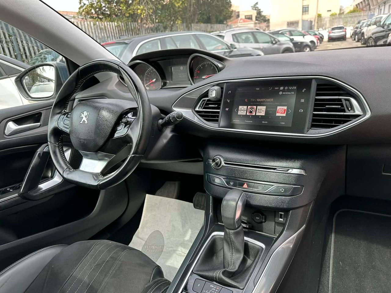 Peugeot 308 BlueHDi 120 S&S EAT6 Allure