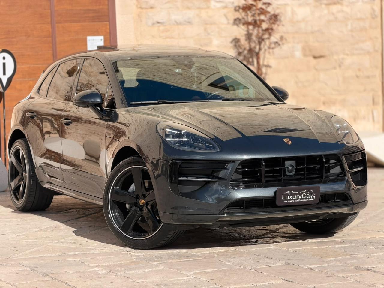 Porsche Macan 2.0 245 cv TURBO DESIGN TETTO SCARICHI