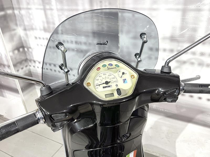 Piaggio Vespa LX 150