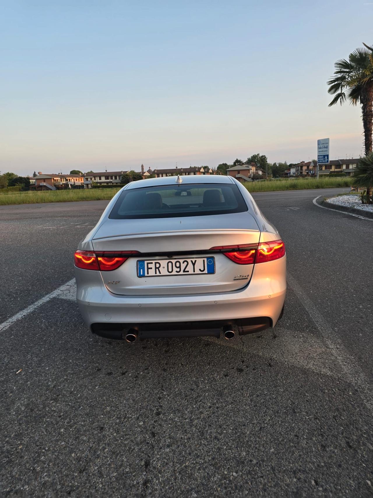 Jaguar XF 2.0 D 240 CV AWD aut. R-Sport
