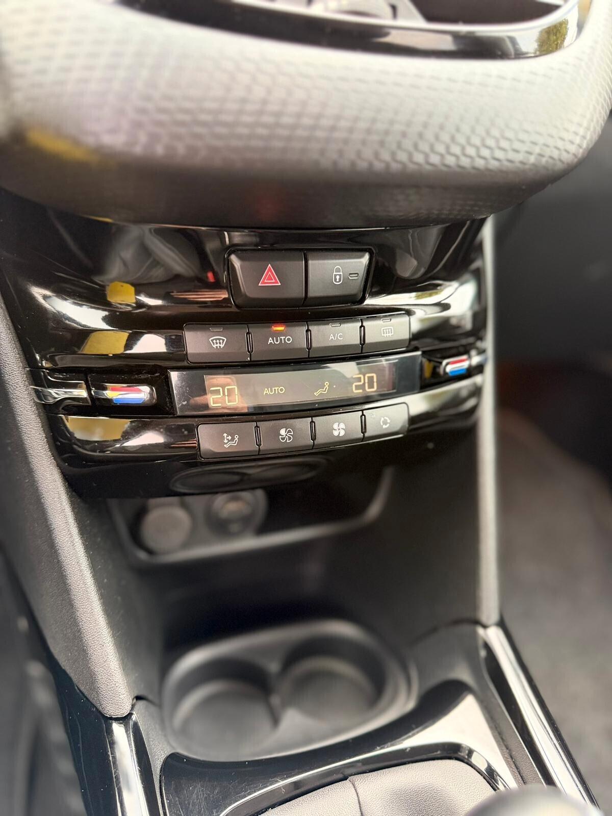 Peugeot 2008 BlueHDi 120 S&S Neopatentati