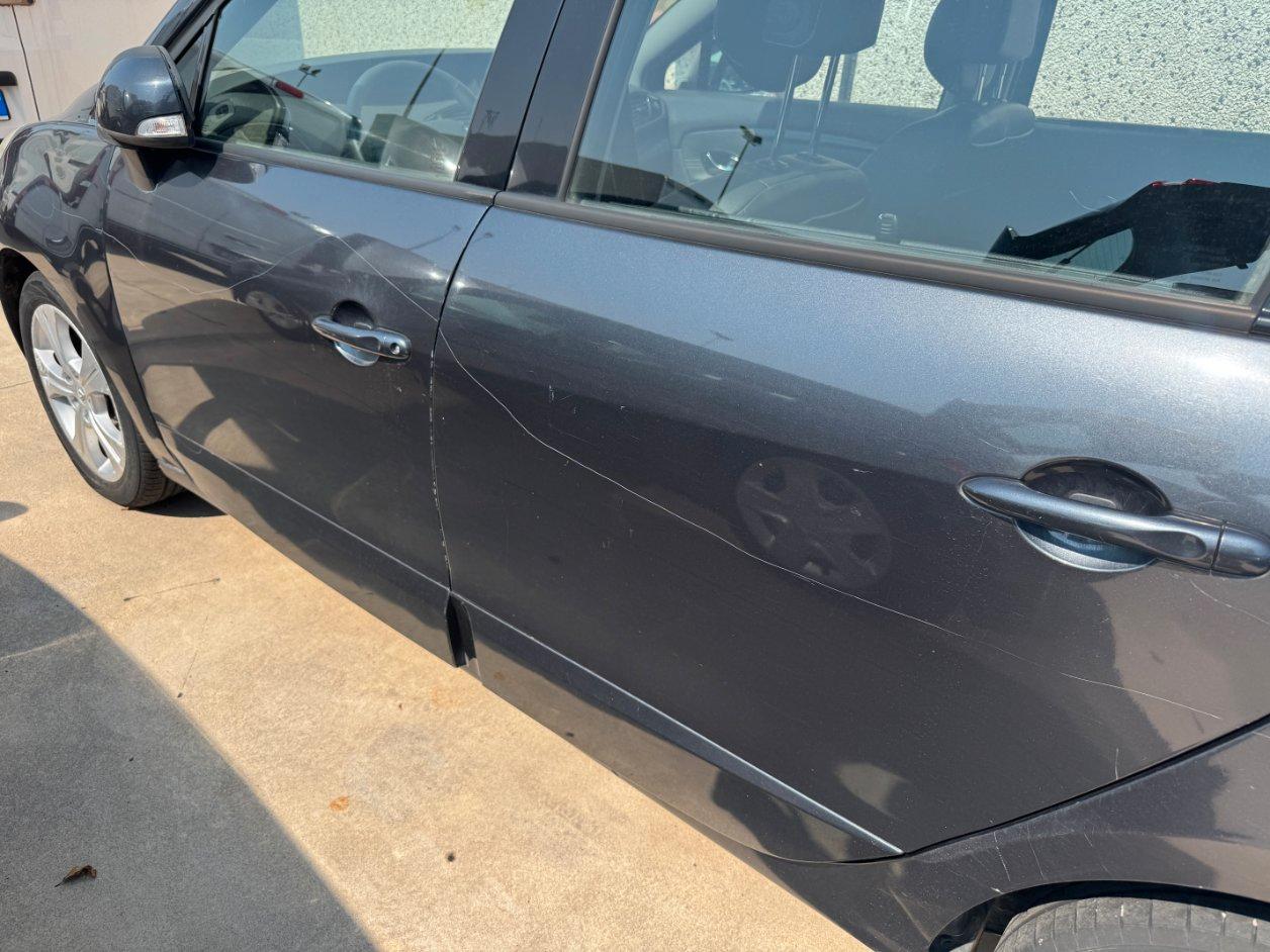 Renault Scenic X-Mod 1.5 dci Dynamique 110cv