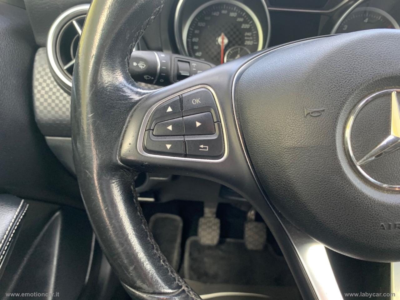 MERCEDES-BENZ A 160 d Premium - 2017