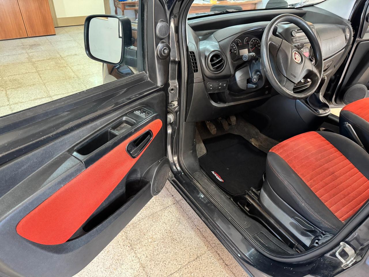 Fiat Qubo 1.3 MJT 75 CV Trekking