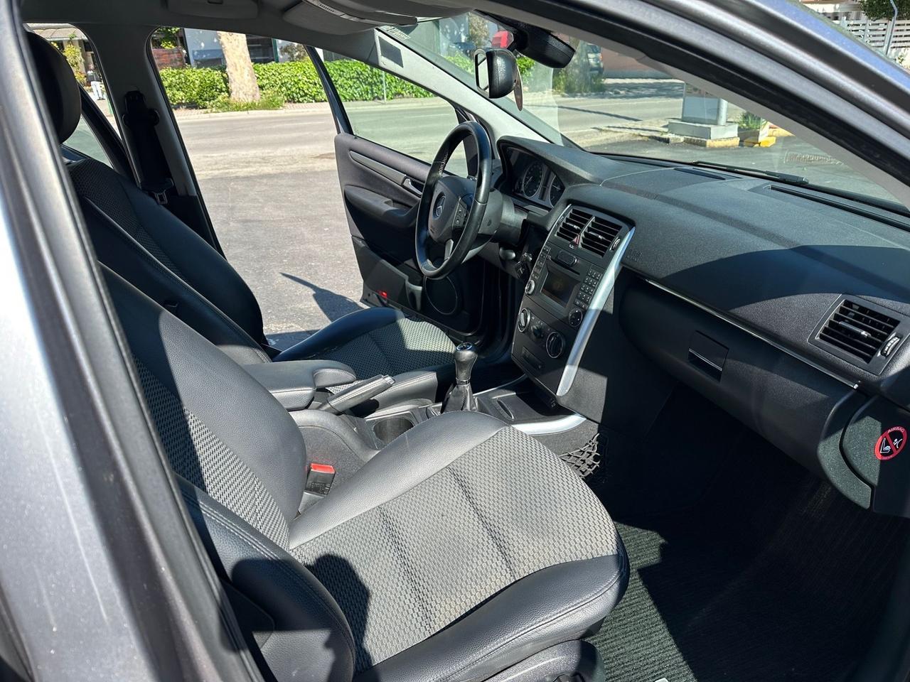 Mercedes-benz B 180 CDI Premium 2010