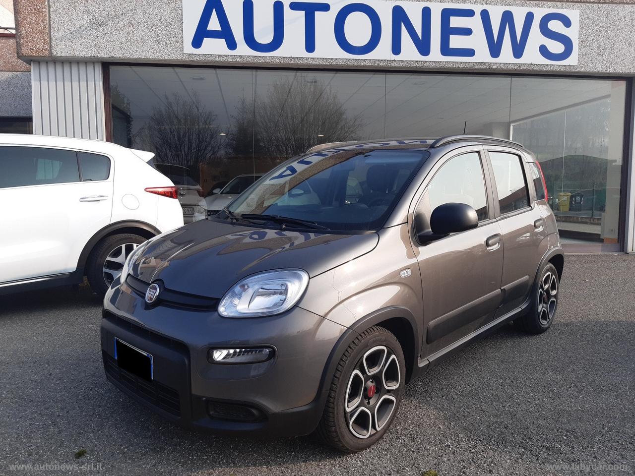 FIAT Panda 1.0 FireFly S&S Hybrid CITY LIFE HYBRID NEOPATENTATI