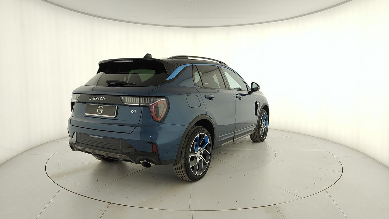 LYNK & CO 01 1.5 td phev auto