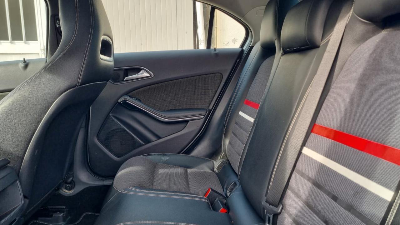 Mercedes-benz A 180 CDI Automatic Dark Night Edition 1.5 DIESEL 109CV 80KW