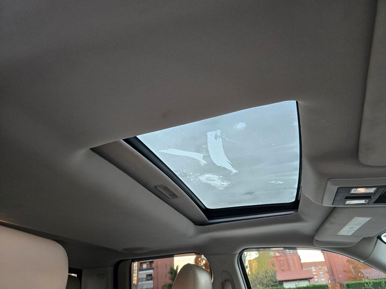 Dodge RAM 1500 HEMI 5.7 V8 -LARAMIE- 4X4