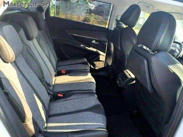 PEUGEOT 5008 1.5 bluehdi Allure EAT8 130CV - Navi 7 posti - GD