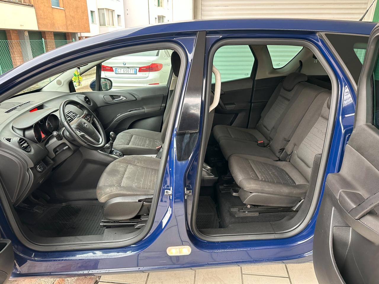 Opel Meriva 1.7 CDTI 110CV (12 RATE)