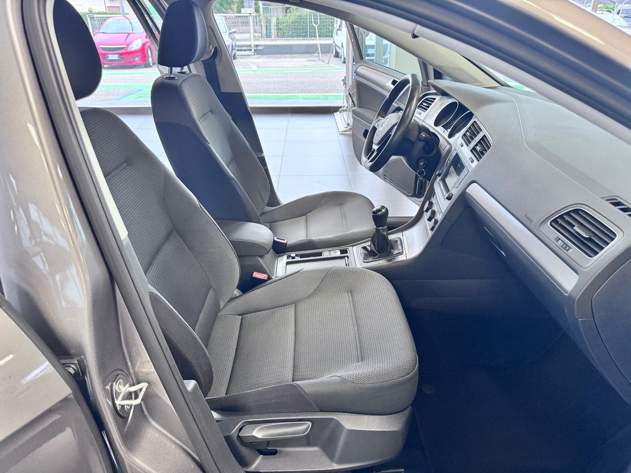 Volkswagen Golf 1.0 TSI 115 CV 5p. Trendline BlueMotion