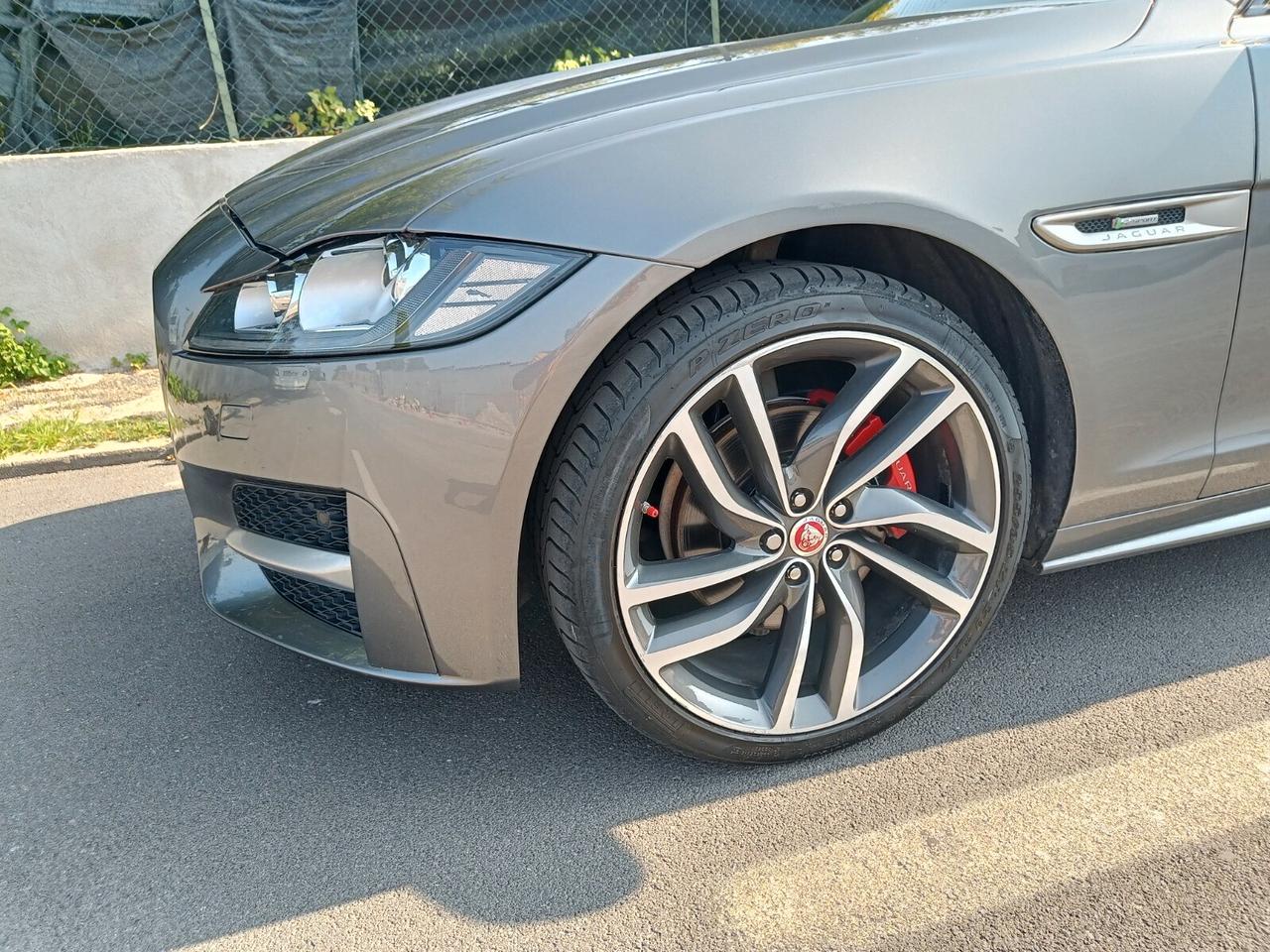 Jaguar XF 2.0 D 240 CV AWD aut. R-Sport