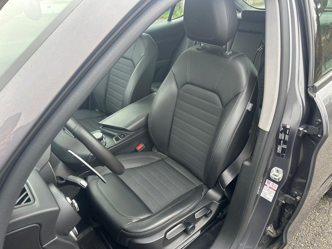 Alfa Romeo Stelvio Executive 2.0 #8378