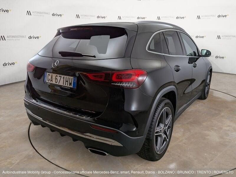 Mercedes-Benz GLA 200 D 4MATIC PREMIUM AUTOMATIC