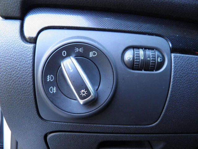 VOLKSWAGEN Golf VOLKSWAGEN GOLF 1.6 TDI 5P COMFORTLINE