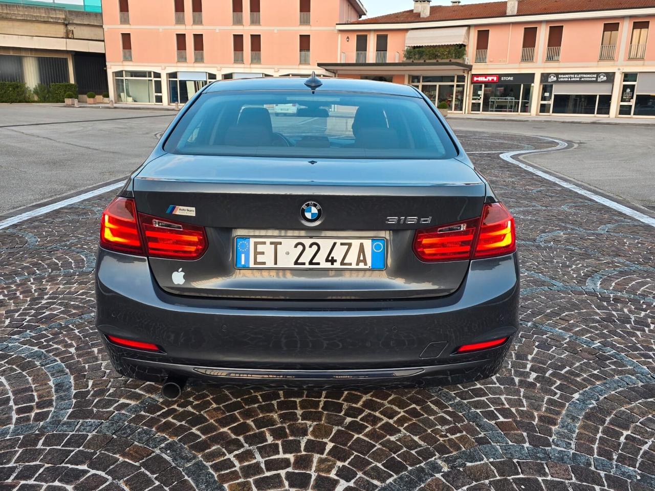 Bmw 116 116d 5p. Msport