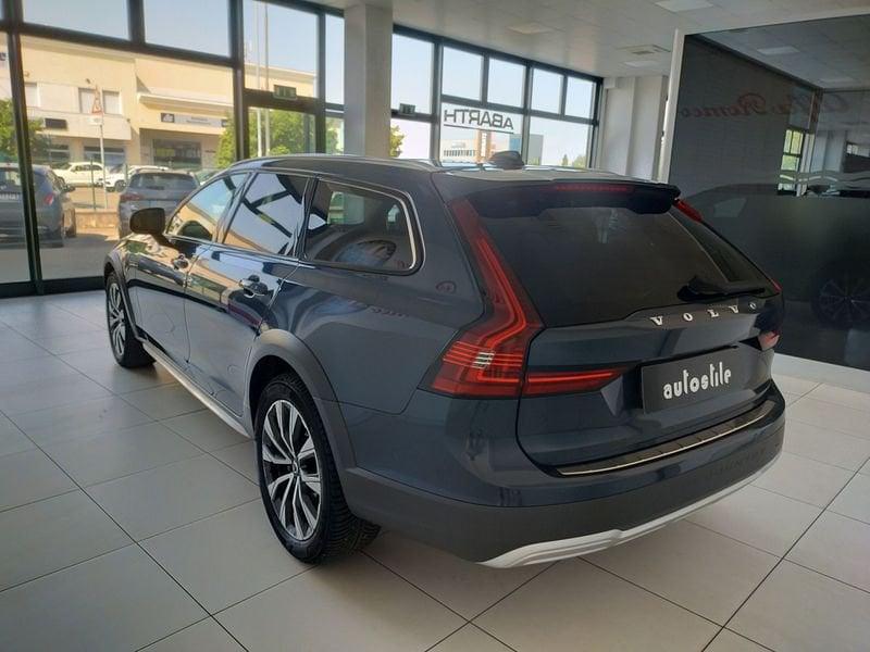 Volvo V90 Cross Country B4 (d) AWD Geatronic Business Pro Line