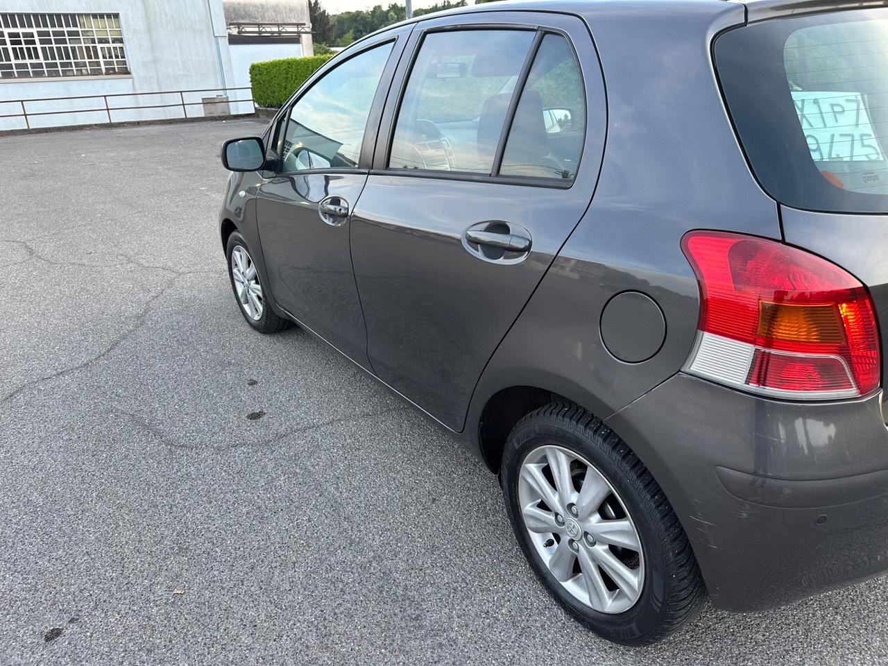 Toyota Yaris 1.4 D-4D 5 porte Sol