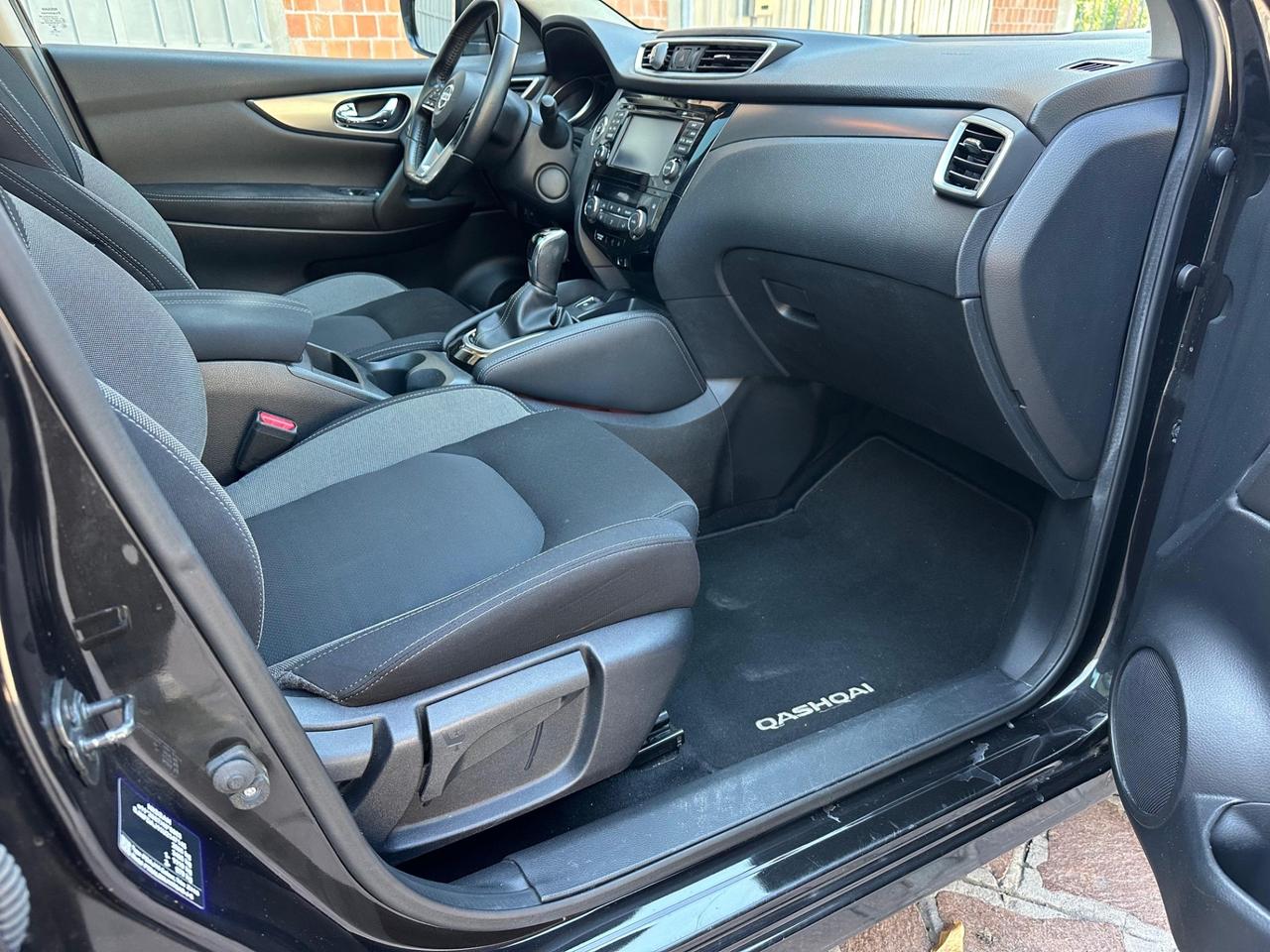 Nissan Qashqai 1.5 dCi N-Connecta