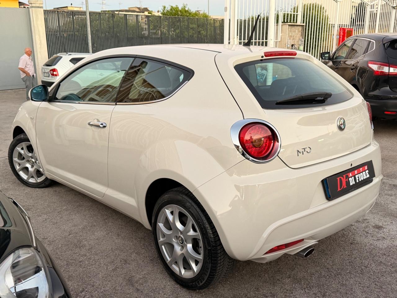 Alfa Romeo MiTo 1.3 JTDm-2 95CV Distinctive
