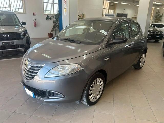 Lancia Ypsilon 1.2 69 CV 5 porte Gold
