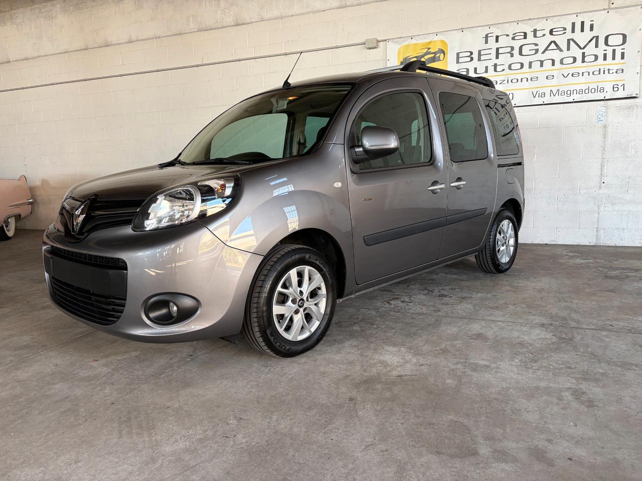 Renault Kangoo 1.5 blue dci Limited 116cv AUTOVETTURA