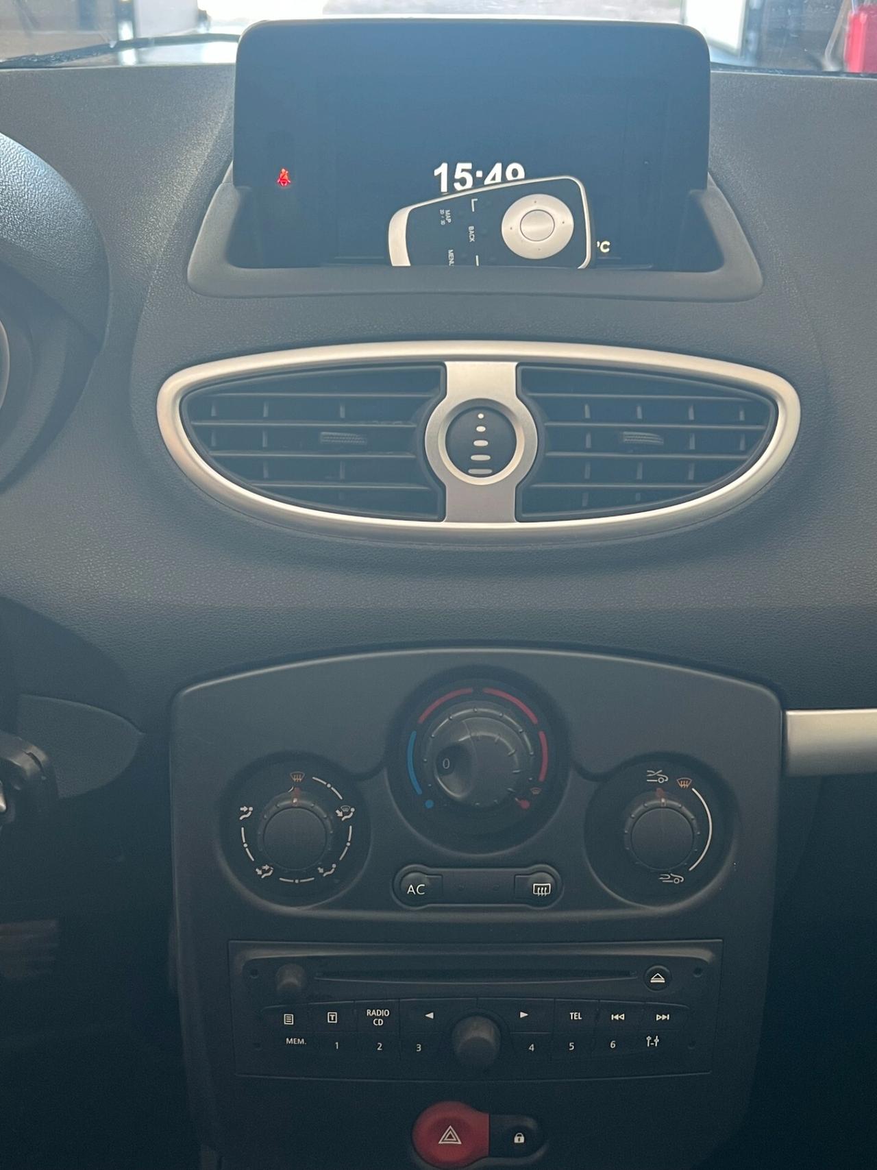 RENAULT CLIO 1.2 5P Live!