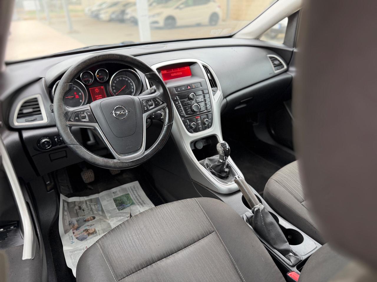 Opel Astra 1.7 CDTI 110CV Sports Tourer Cosmo