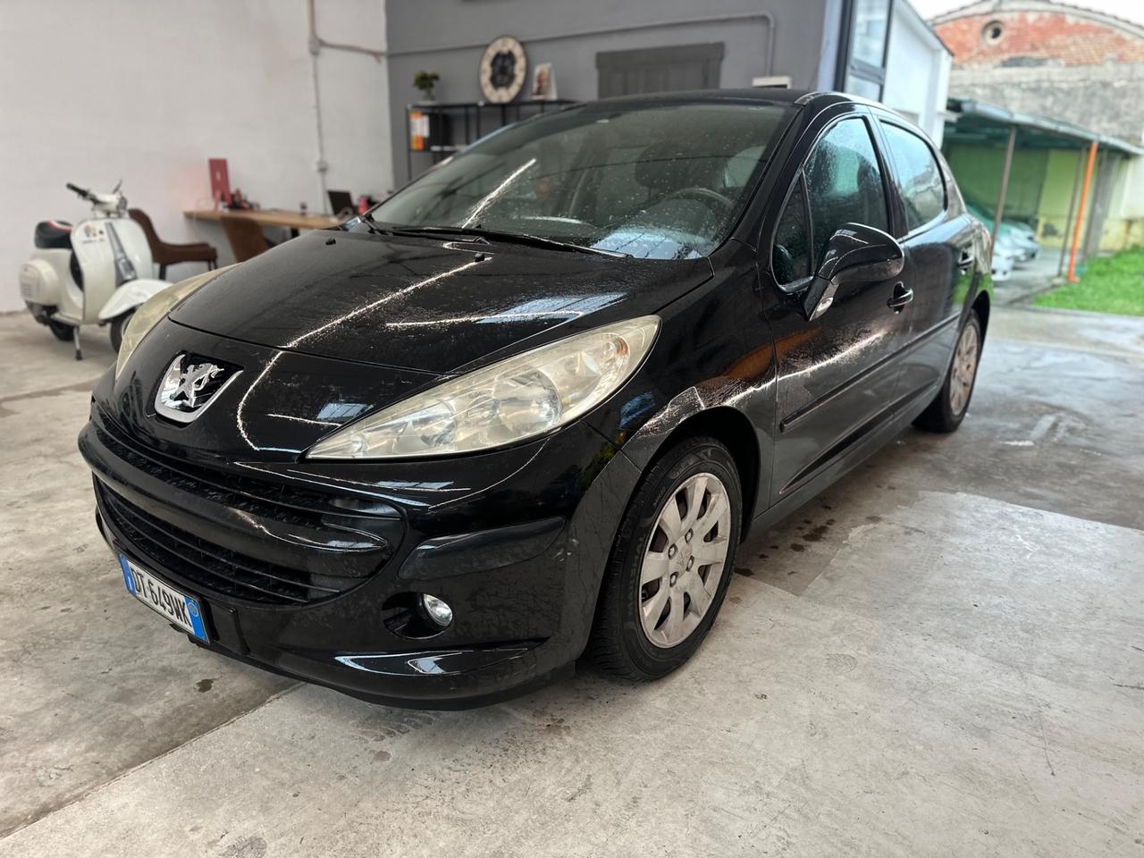 Peugeot 207 1.6 HDi 110CV 5p. XS