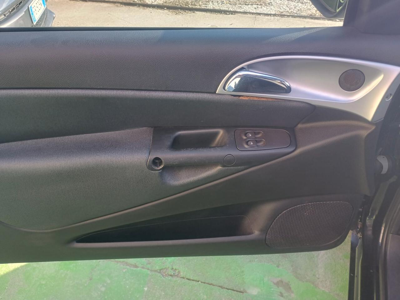 LANCIA YPSILON NEOPATENTATI