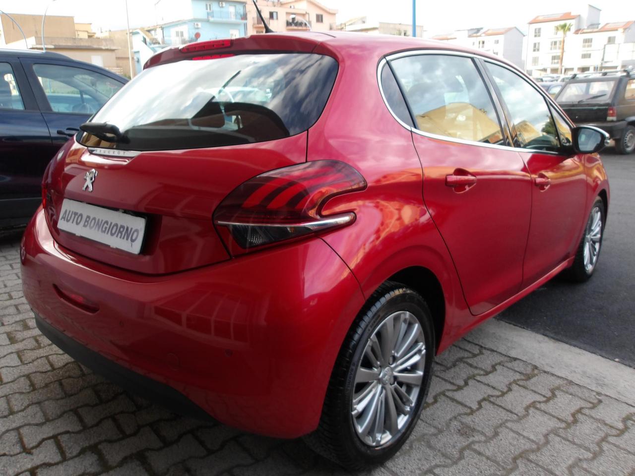 Peugeot 208 5 Porte 208 5p 1.2 puretech Allure s&s 82cv my18